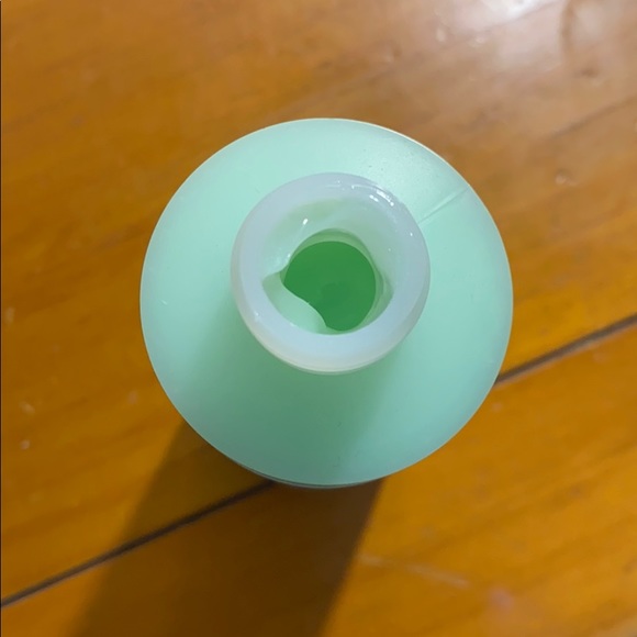 Mario Badescu Enzyme Gel cleanser - Picture 5 of 5